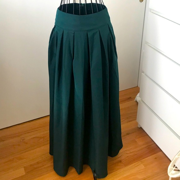 Emerald Green NWOT, hand-made, elegant, narrow high waist maxi stylish skirt - Picture 3 of 3